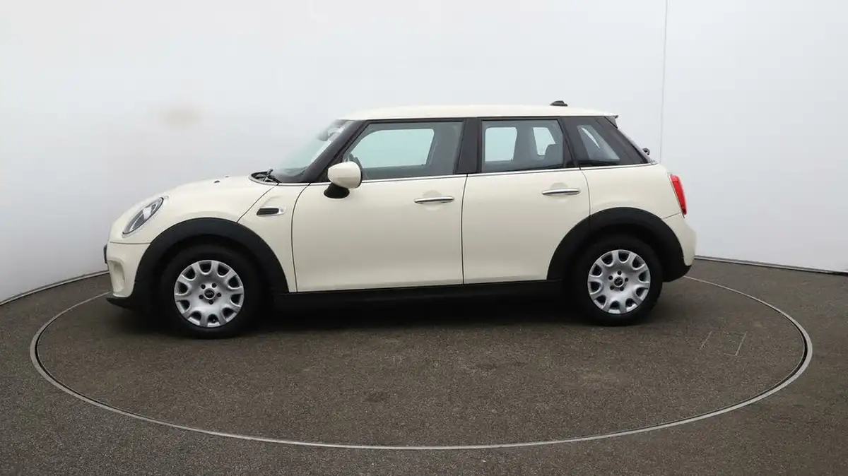 2020-mini-cooper-15-one-classic-comfort-5d-big-4
