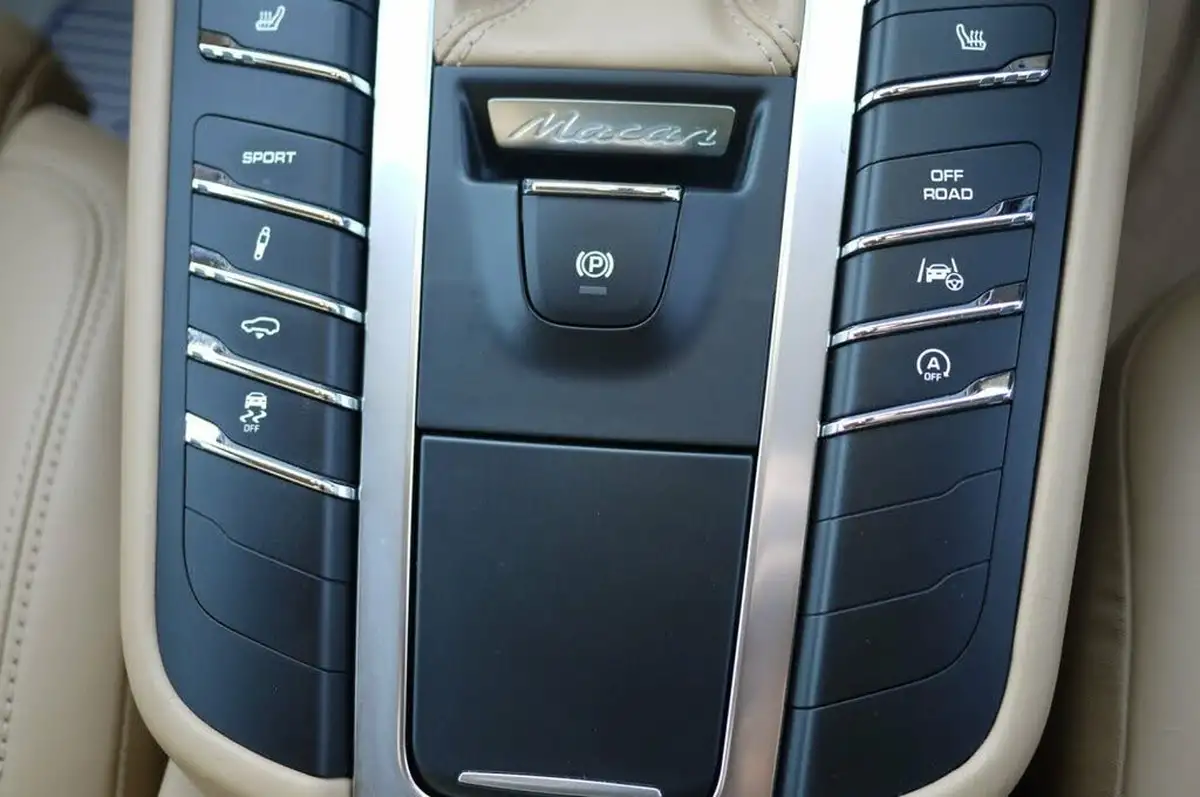 2015-porsche-macan-30td-s-big-42