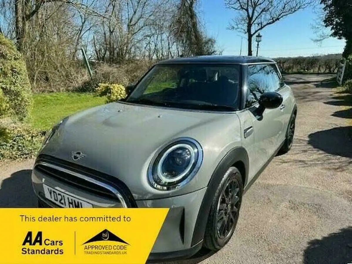 2021-mini-cooper-15-cooper-classic-hatchback-3d-auto-big-0