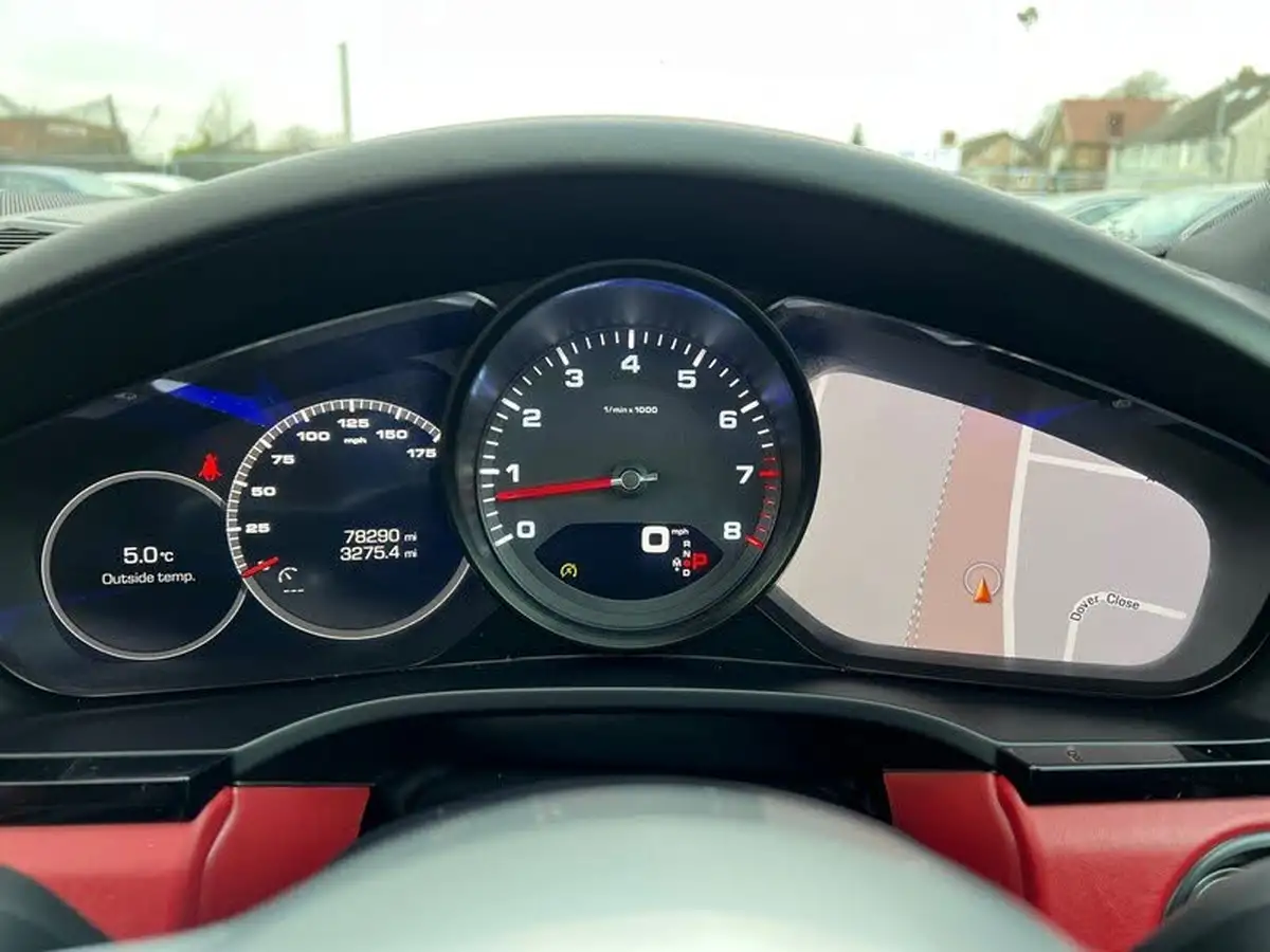 2019-porsche-cayenne-30-v6-station-wagon-big-55