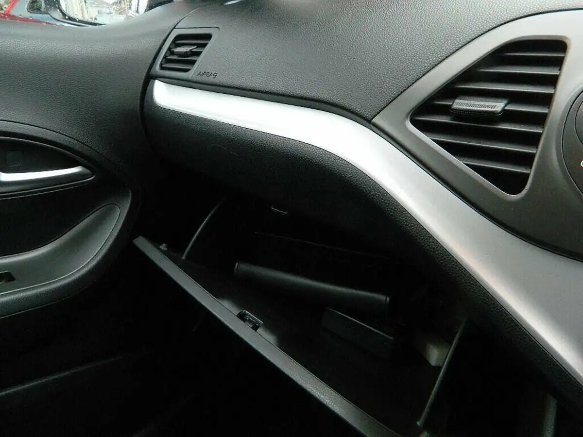 2013-kia-picanto-125-picanto-2-auto-big-40