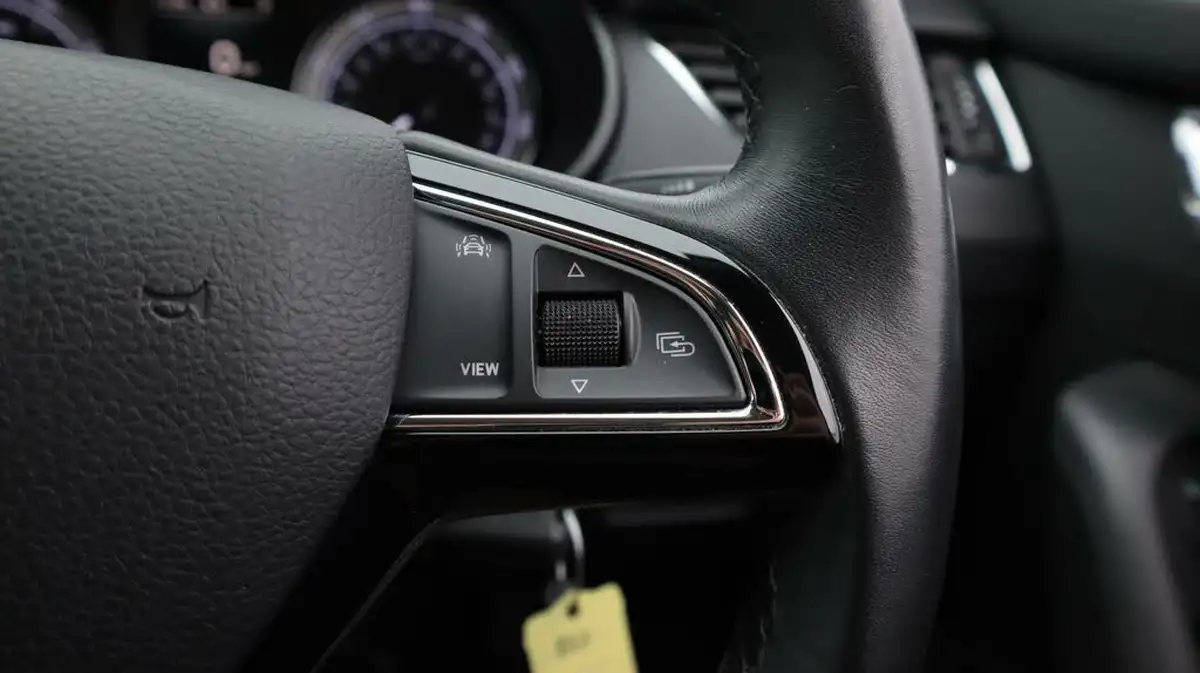 2020-skoda-octavia-15-tsi-se-l-estate-dsg-big-25