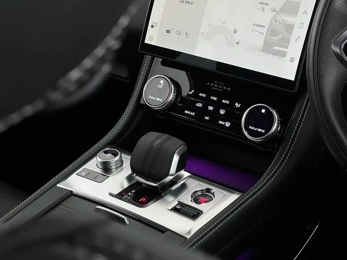 2022-jaguar-f-pace-20-d200-r-dynamic-s-big-45
