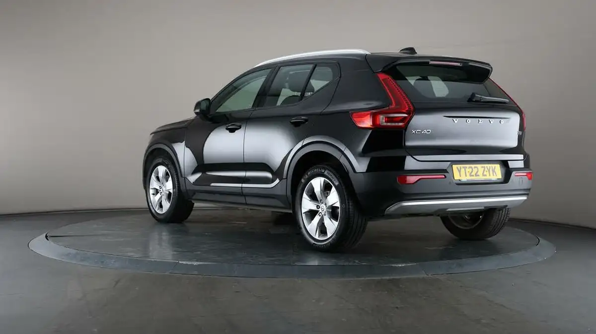 2022-volvo-xc40-15-t3-momentum-big-70