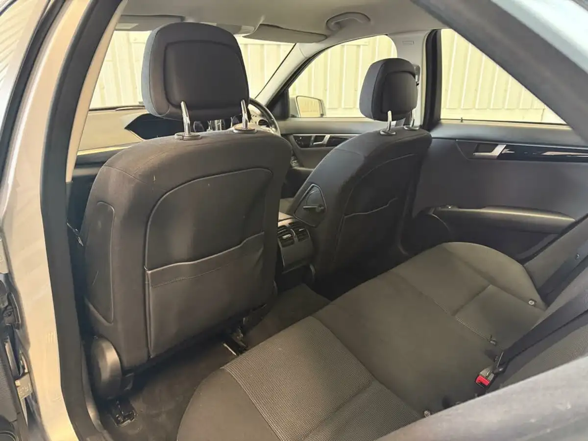 2012-mercedes-benz-c-class-18-c180-se-edition-125-156ps-blueefficiency-saloon-4d-7g-tronic-big-12
