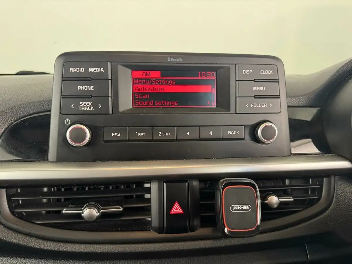 2022-kia-picanto-10-2-big-38