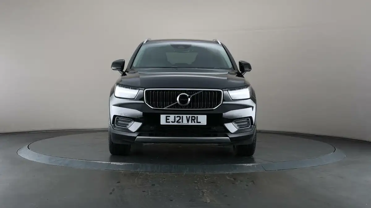 2021-volvo-xc40-15-t3-momentum-163bhp-big-45
