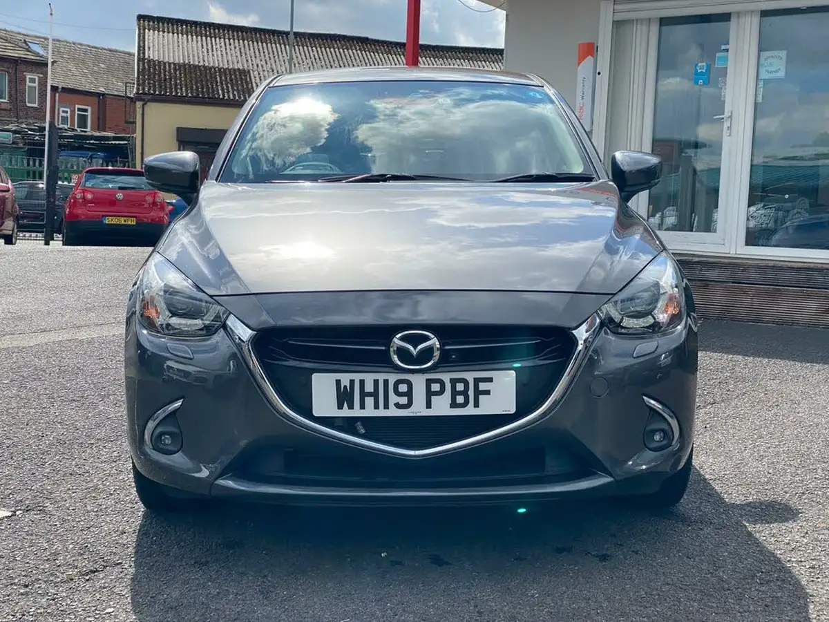 2019-mazda-mazda2-big-6