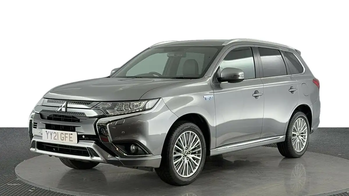 2021-mitsubishi-outlander-24-dynamic-phev-big-0