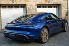 2021-porsche-taycan-e-turbo-small-10