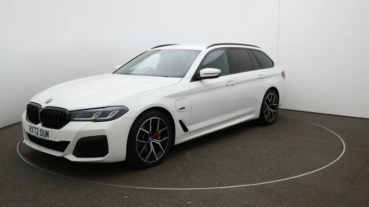2022-bmw-5-series-20-530e-xdrive-m-sport-touring-5d-big-69