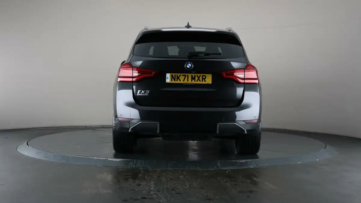 2021-bmw-ix3-e-premier-edition-big-6