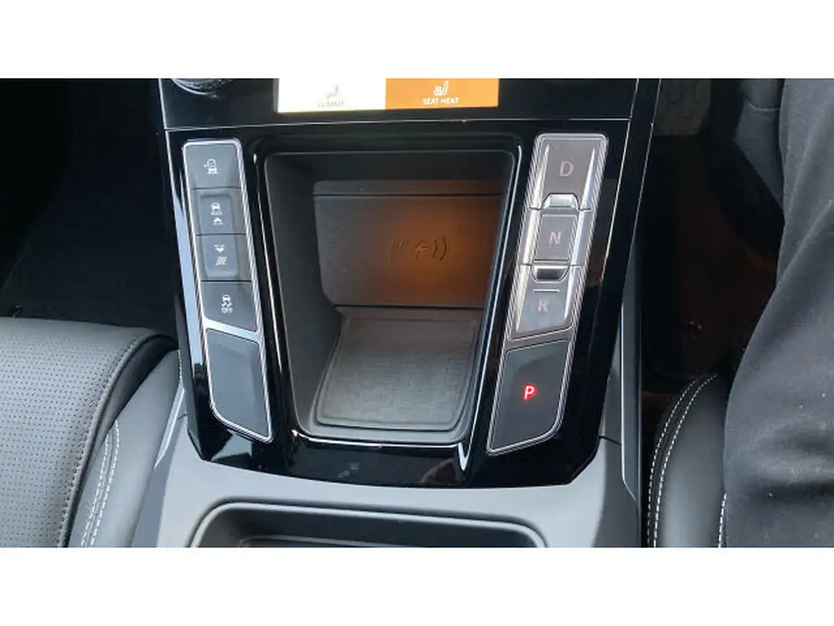 2025-jaguar-i-pace-ev400-r-dynamic-hse-black-big-39