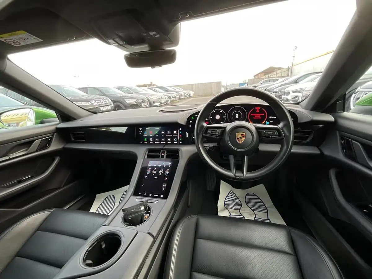 2020-porsche-taycan-e-4s-530ps-big-5