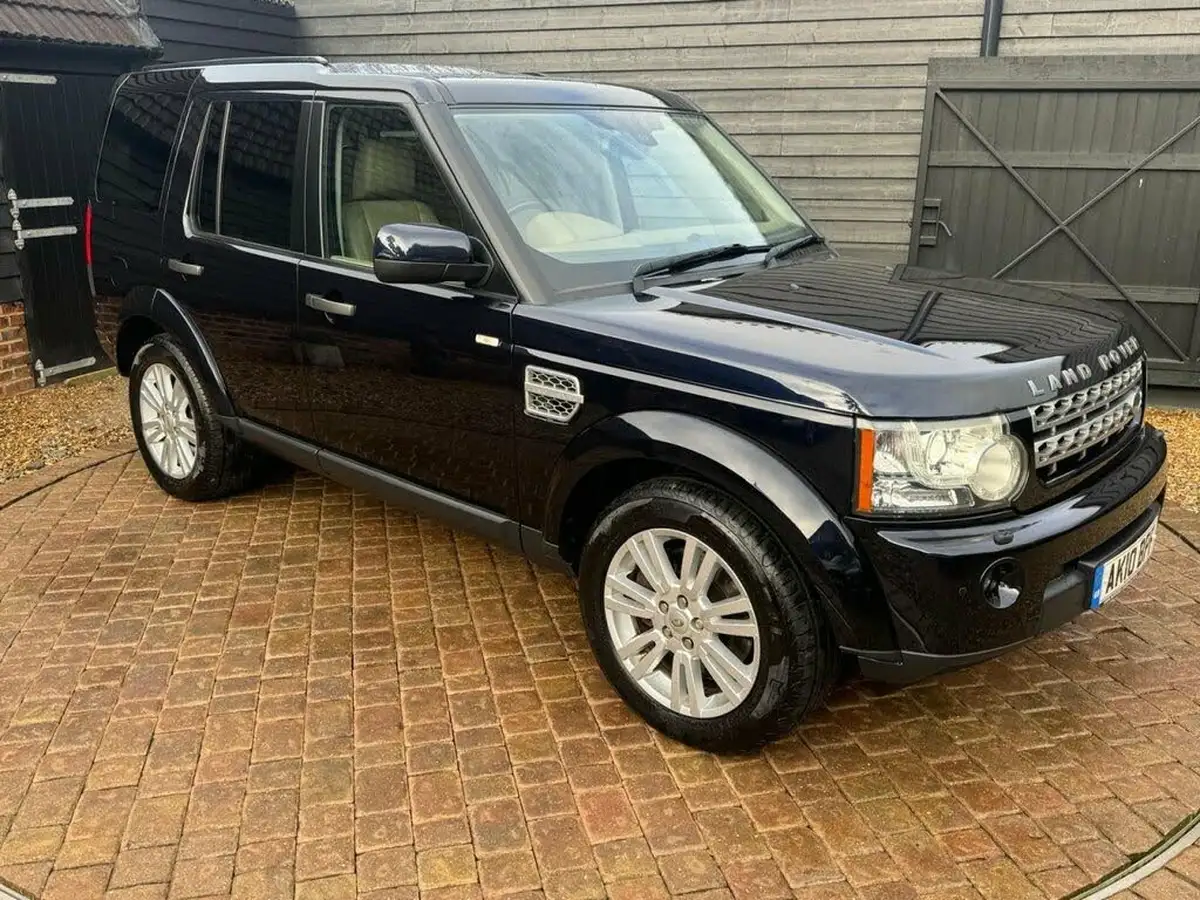 2010-land-rover-discovery-4-30tdv6-hse-big-19