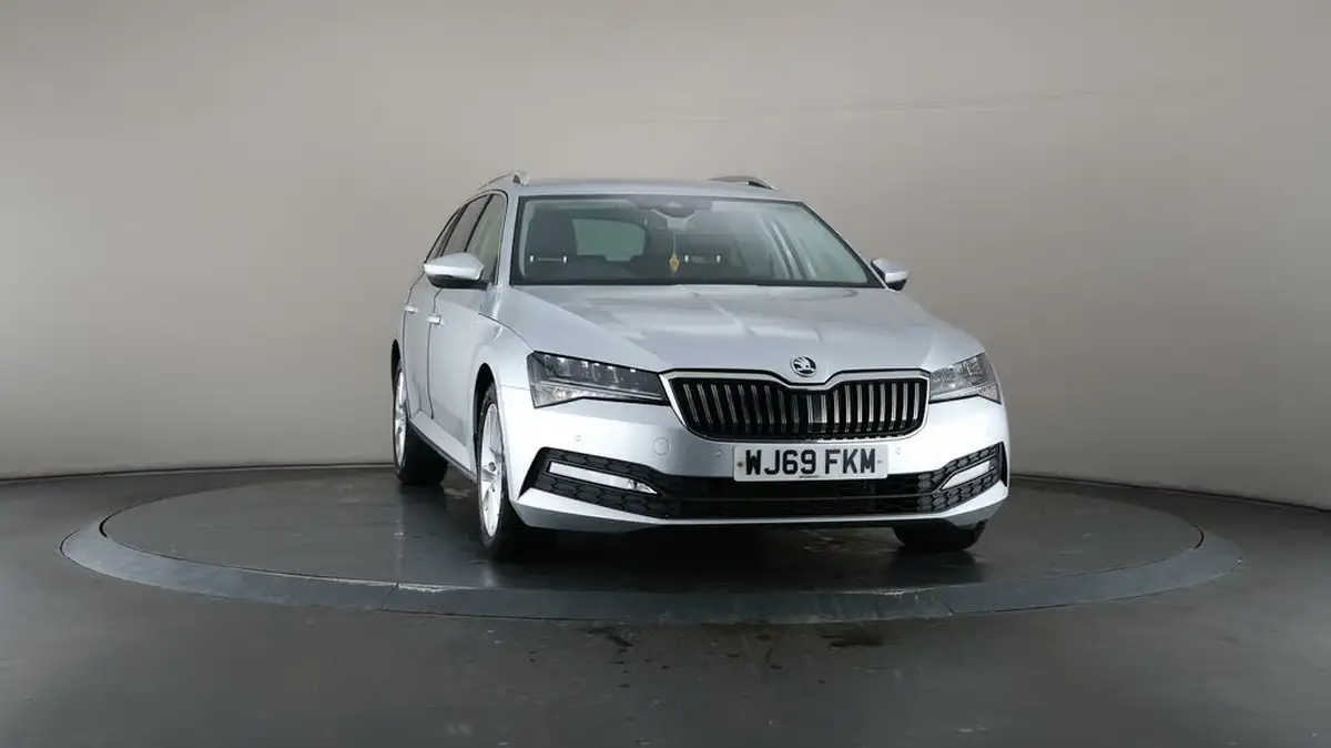 2019-skoda-superb-15-tsi-se-technology-estate-big-48