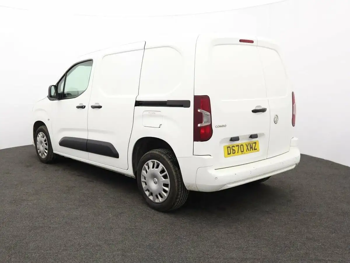 2020-vauxhall-combo-15cdti-sportive-2300-100pseu6dt-l1h1-panel-big-8