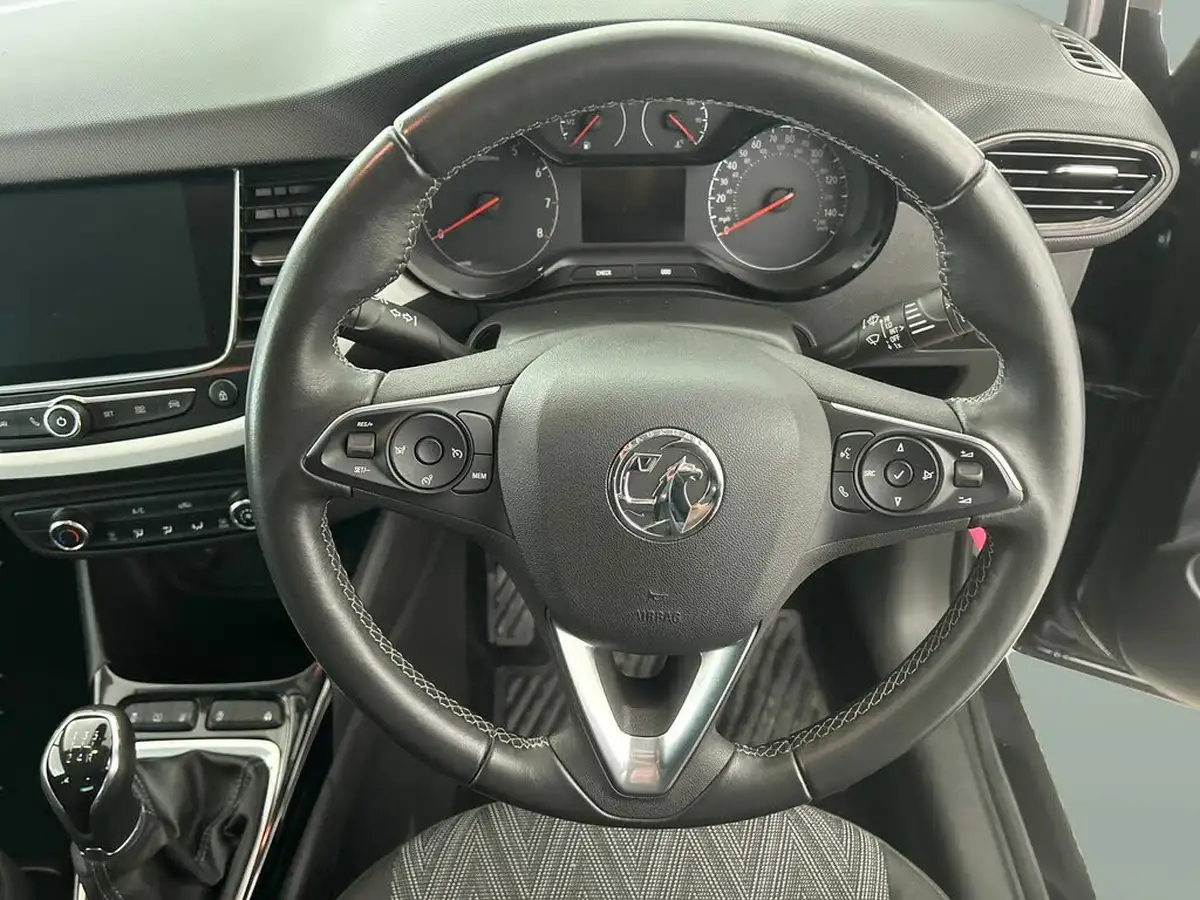 2020-vauxhall-crossland-x-12i-sri-nav-big-18