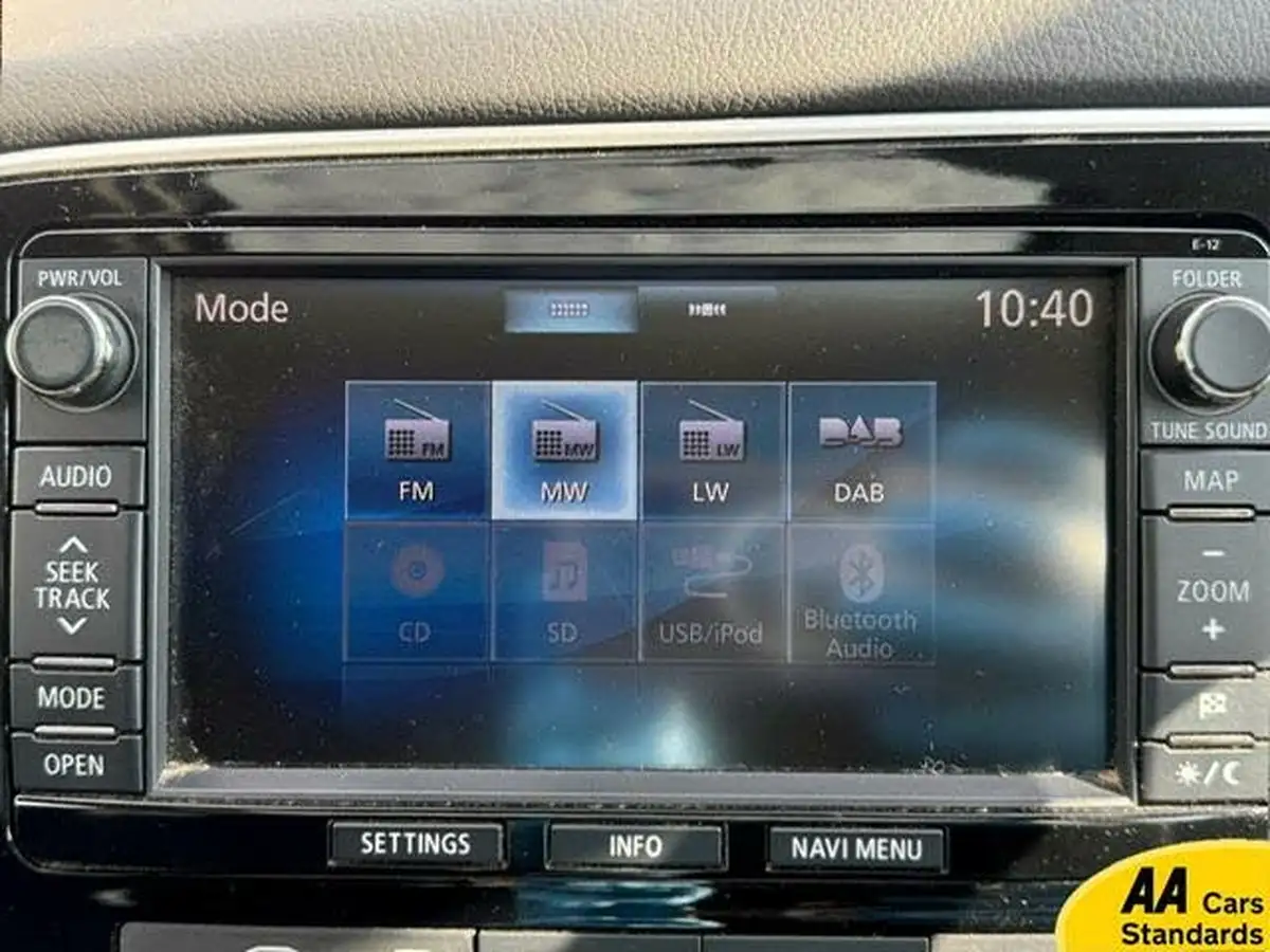 2015-mitsubishi-outlander-20-gx4h-big-31