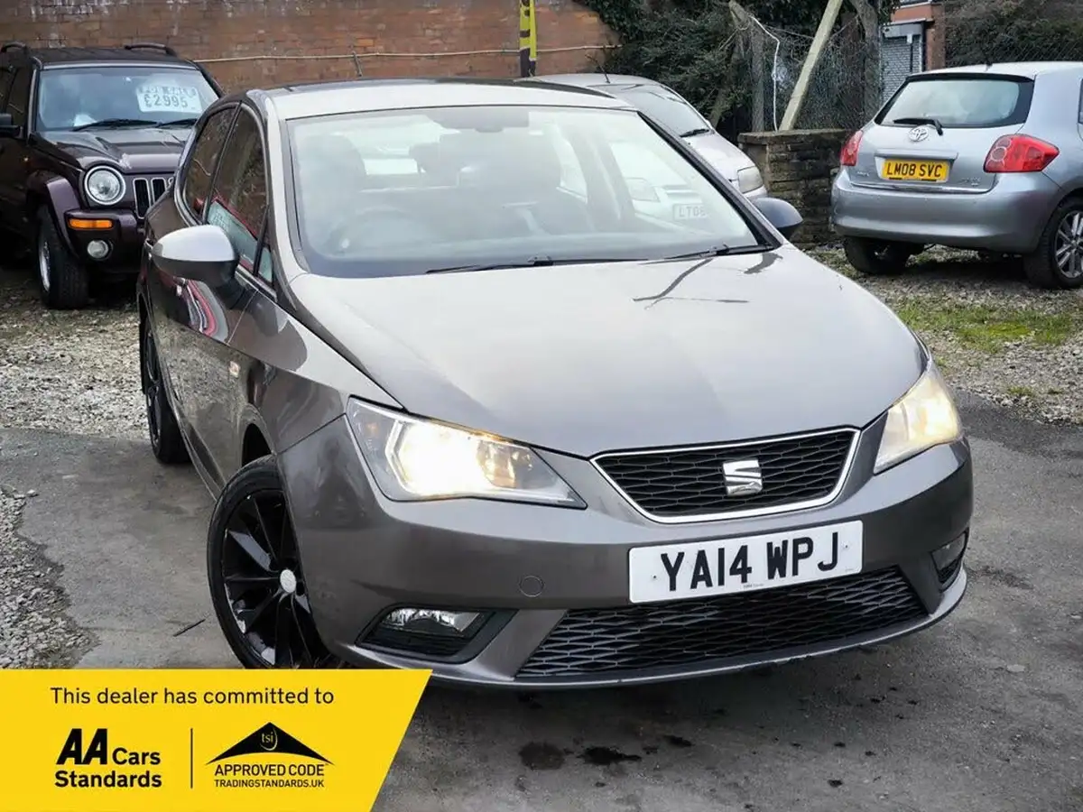 2014-seat-ibiza-12-i-tech-hatchback-5d-big-2