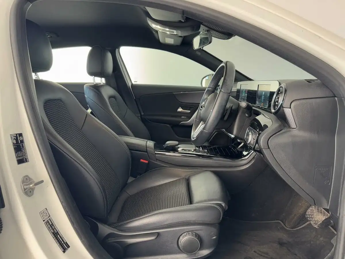 2020-mercedes-benz-a-class-15d-a180d-sport-saloon-4d-7g-dct-big-22