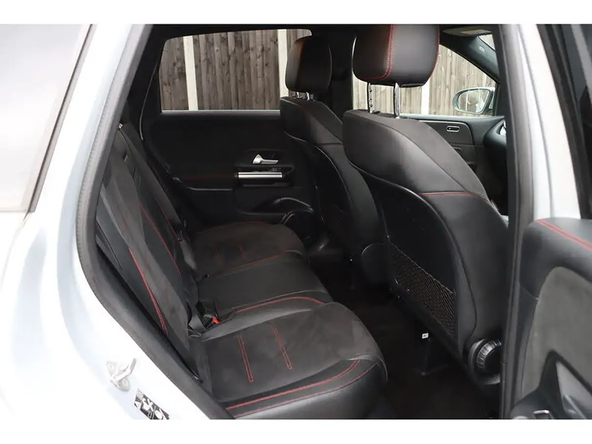 2021-mercedes-benz-b-class-13-b200-amg-line-executive-big-30