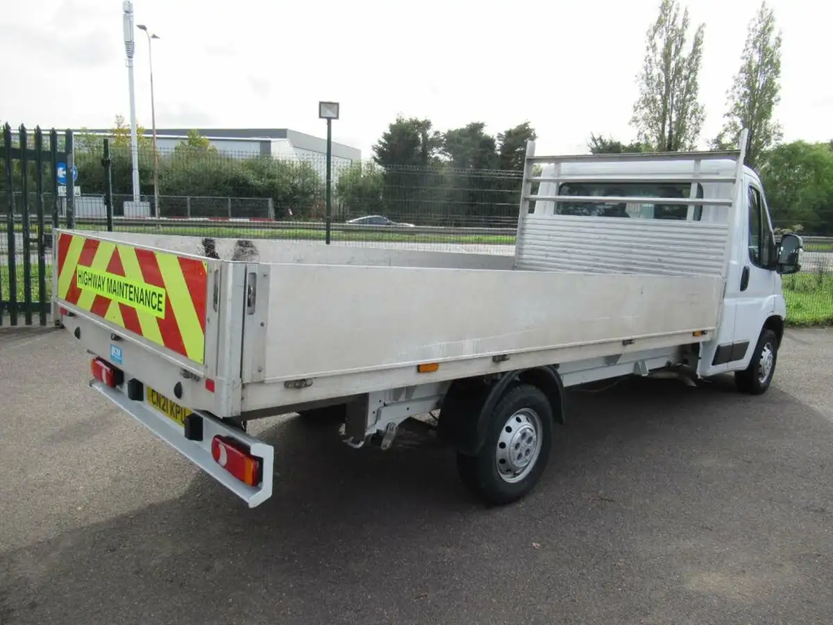 2021-citroen-relay-22bluehdi-35-l3-x-140eu6dt-chassis-cab-big-8