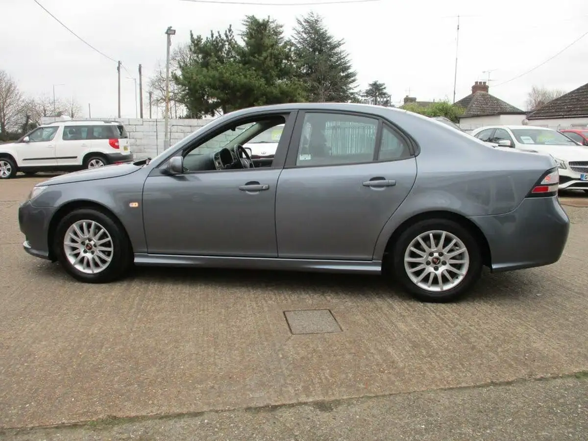 2007-saab-9-3-20-linear-se-18t-saloon-4d-big-8