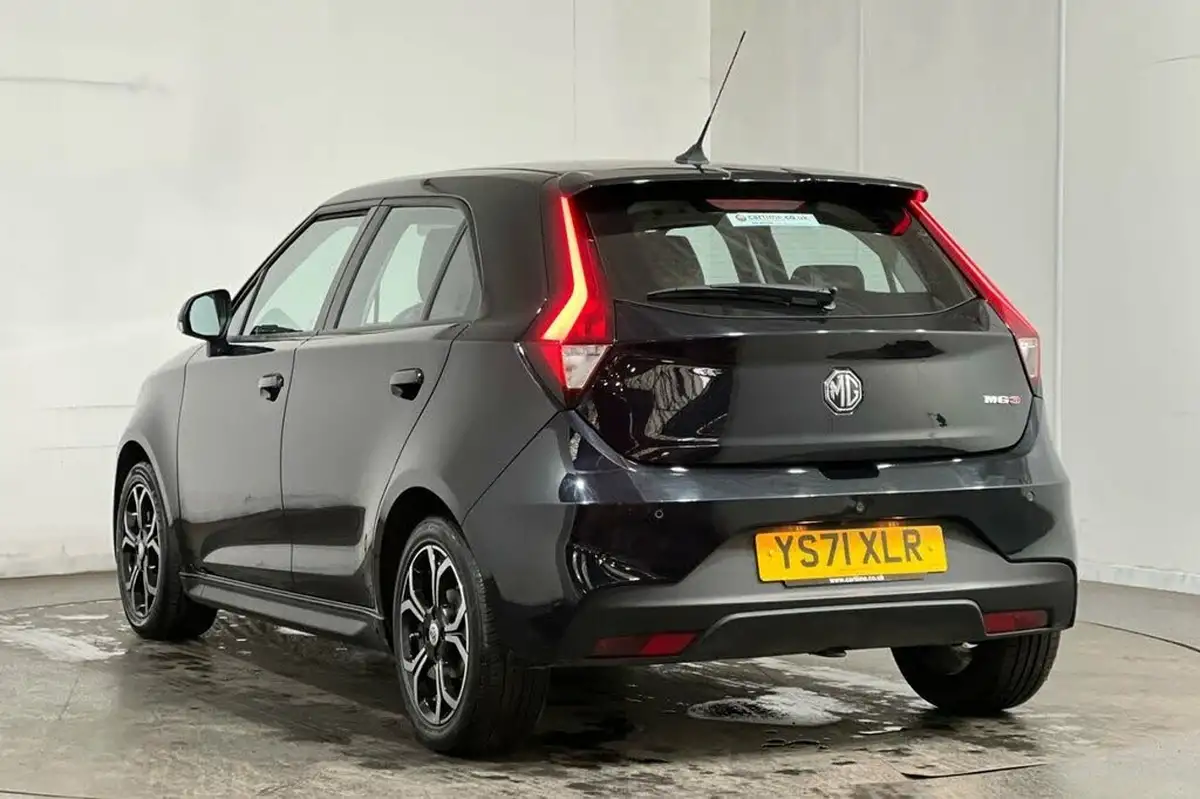 2022-mg-mg3-15-vti-tech-exclusive-nav-big-13