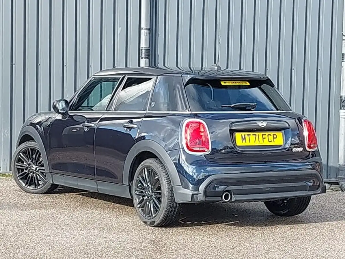 2021-mini-cooper-15-cooper-exclusive-hatchback-5d-big-1