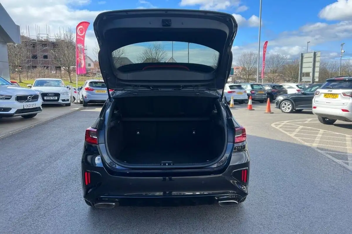 2019-kia-ceed-16-t-gdi-gt-big-20