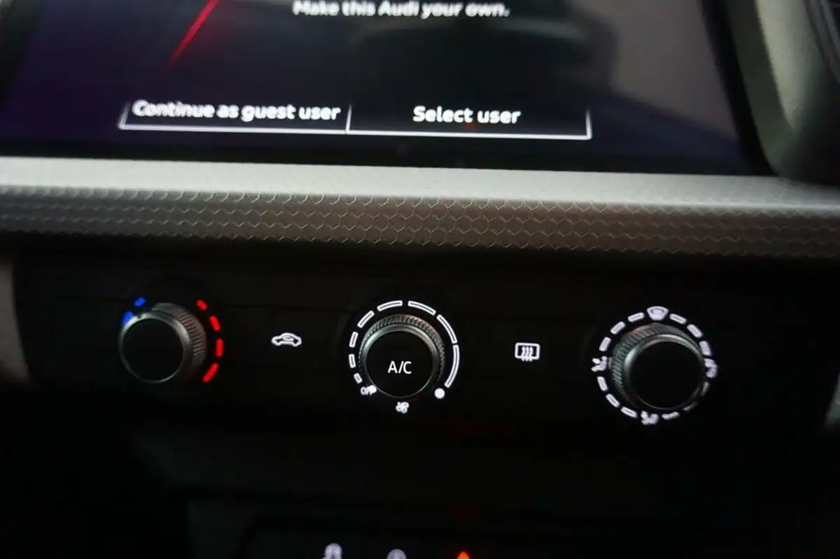 2024-audi-a1-10-25-tfsi-black-edition-big-23