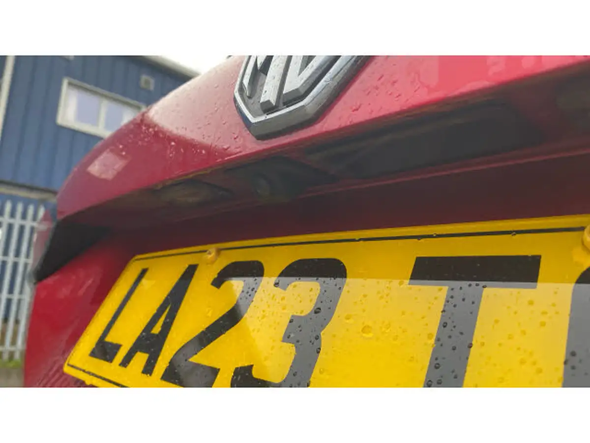 2023-mg-hs-15t-gdi-exclusive-258ps-plug-in-hybrid-auto-big-39