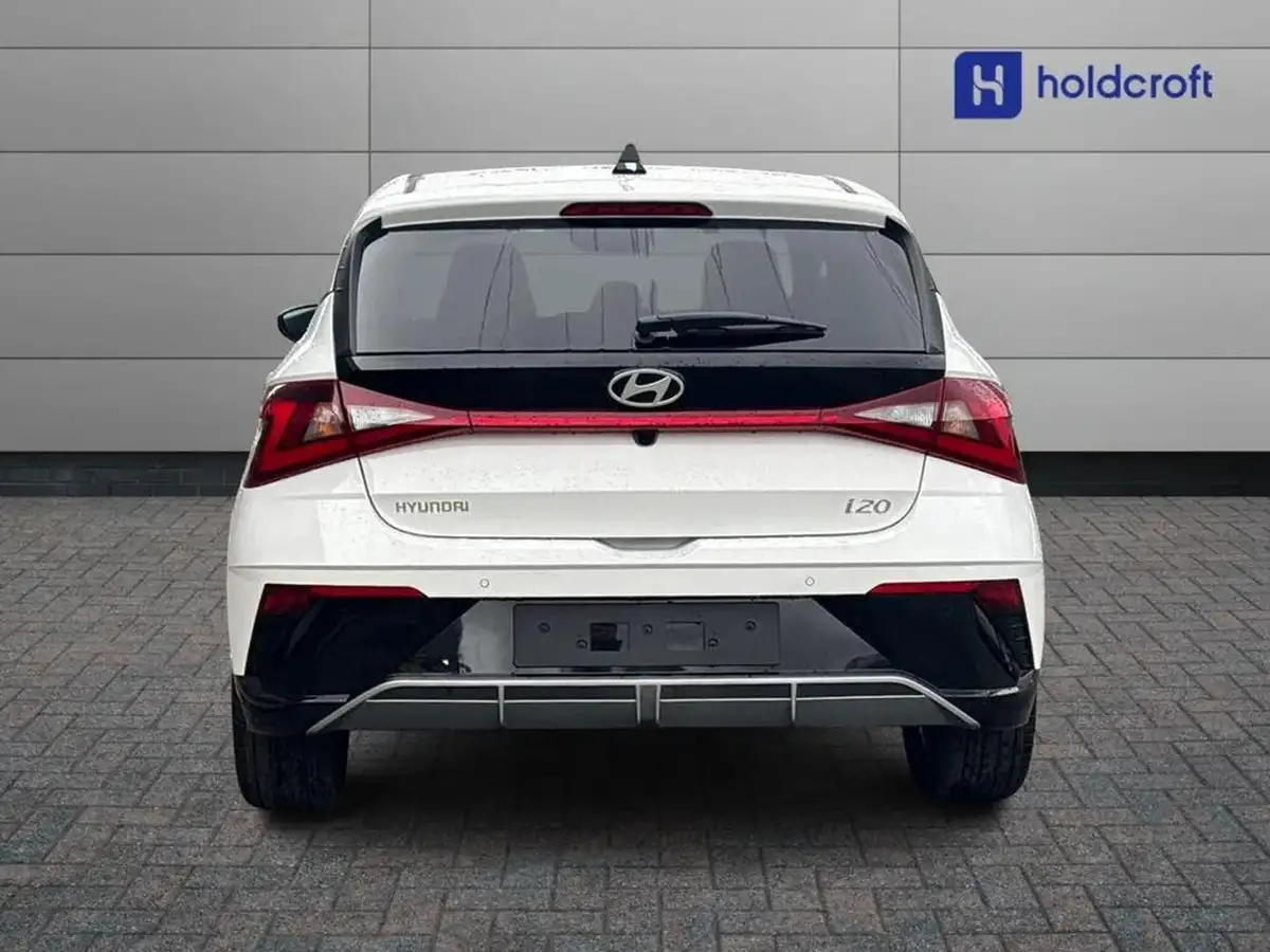 2024-hyundai-i20-10-t-gdi-premium-dct-big-4