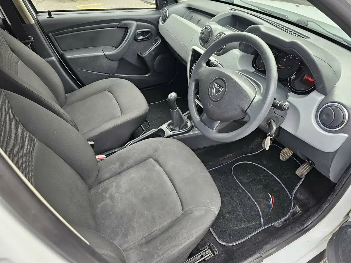 2015-dacia-duster-16-access-105bhp-big-19