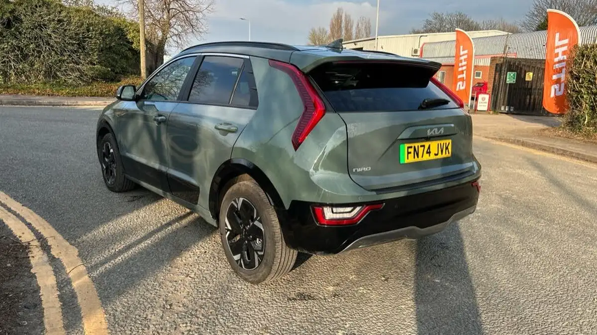 2024-kia-niro-ev-e-3-big-28