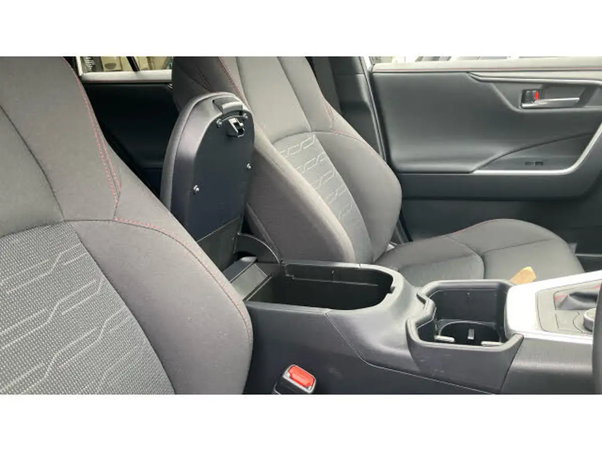2023-toyota-rav4-25-vvt-i-design-302bhp-plug-in-big-29
