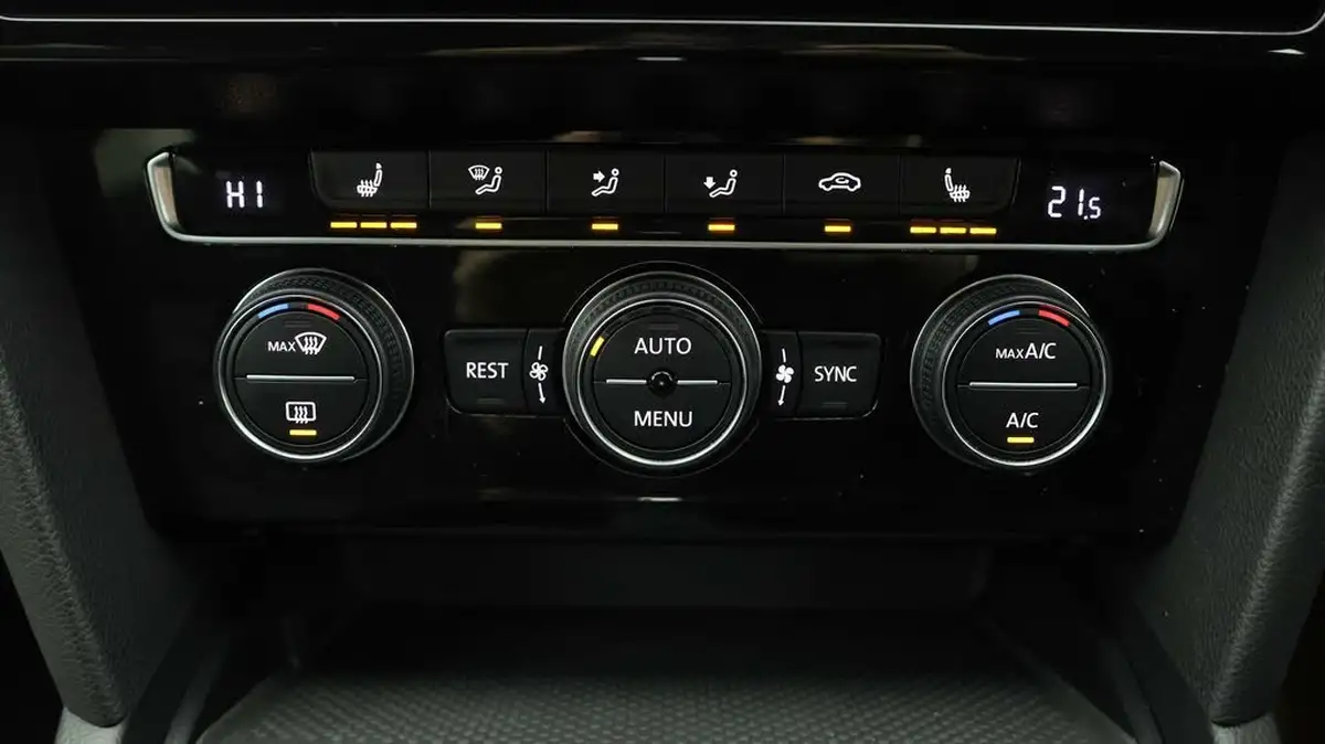 2020-volkswagen-arteon-20tdi-r-line-150ps-fastback-dsg-big-11