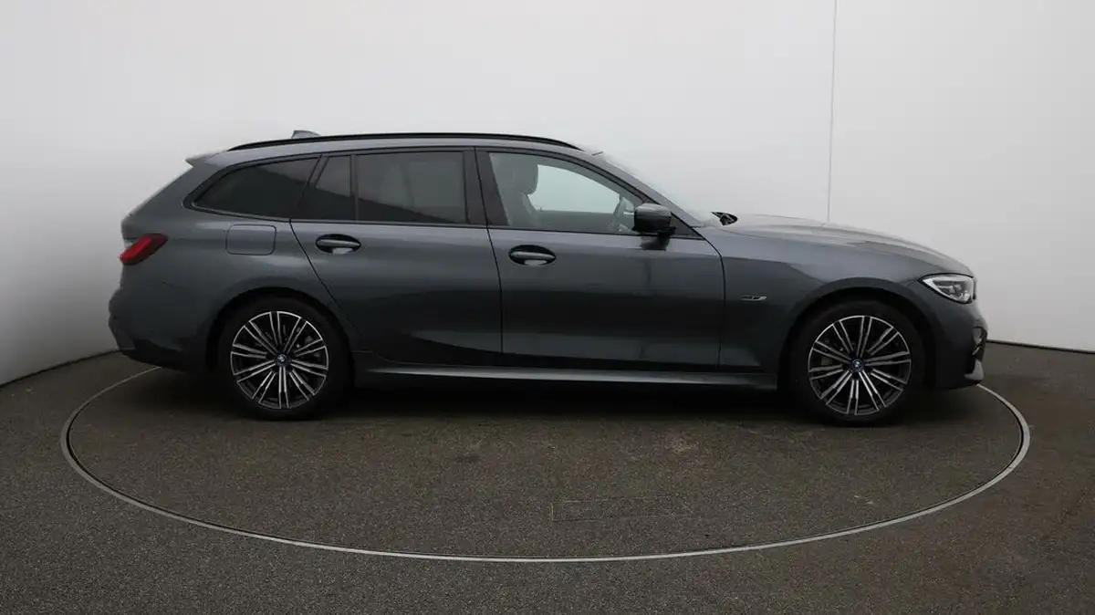 2022-bmw-3-series-20-330e-m-sport-touring-5d-big-43