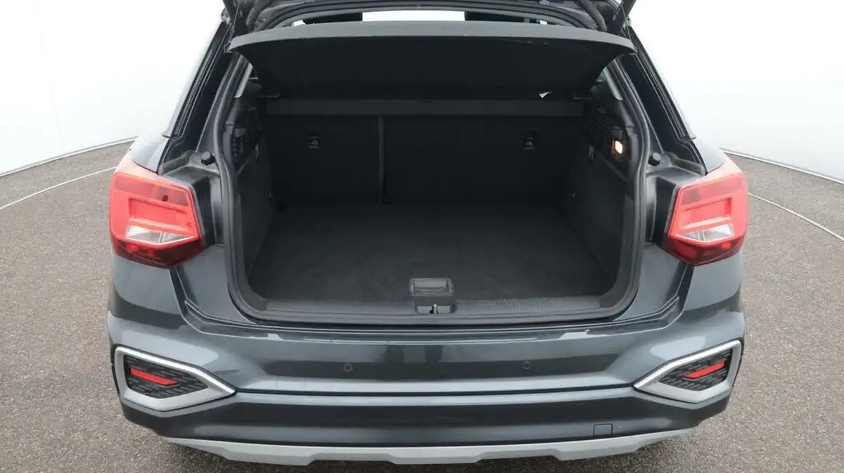 2022-audi-q2-10-30-tfsi-sport-big-17