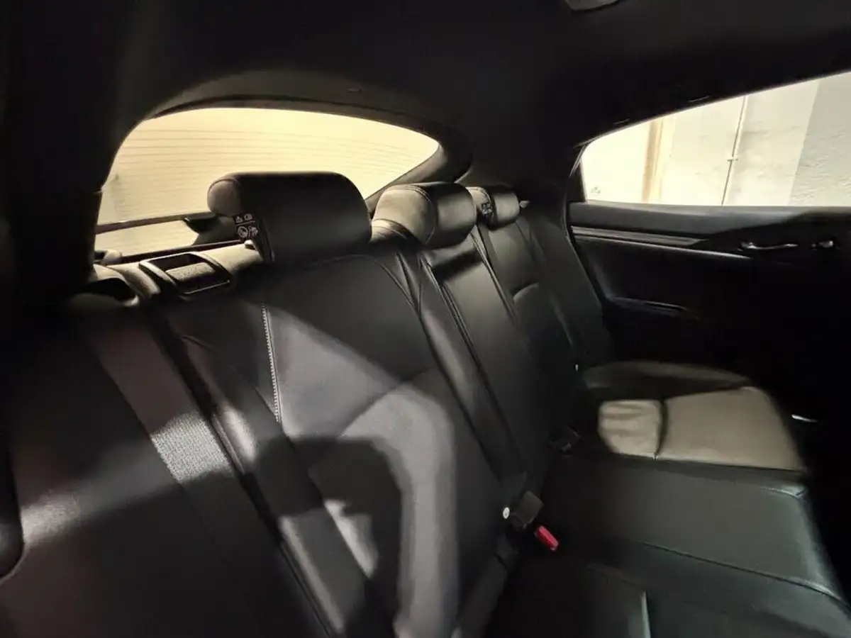 2018-honda-civic-15-vtec-turbo-prestige-ss-big-14
