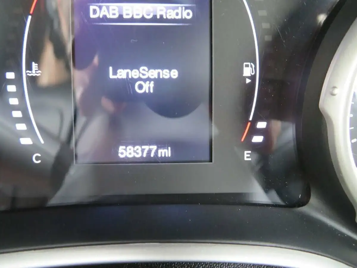 2018-jeep-compass-14-multiair-ii-longitude-big-24
