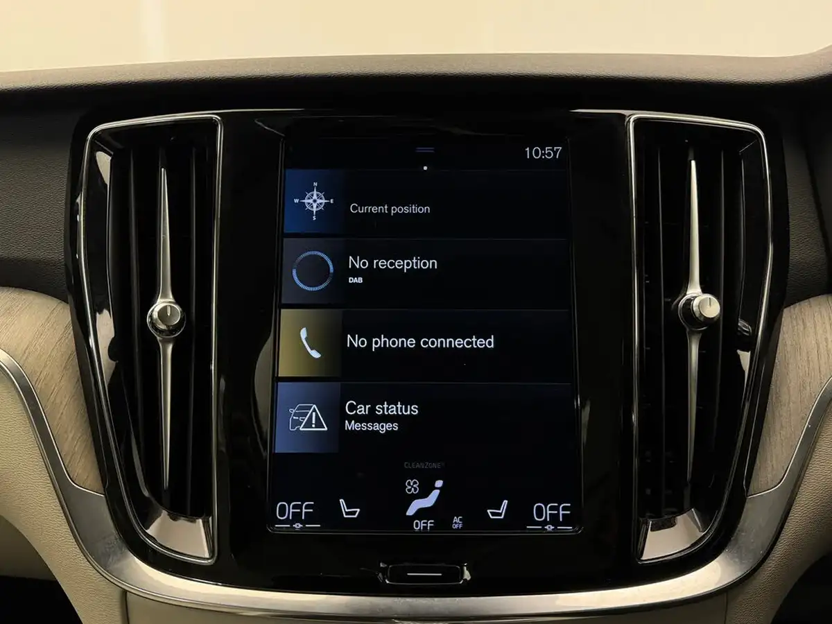 2020-volvo-s60-20-b5-inscription-big-23
