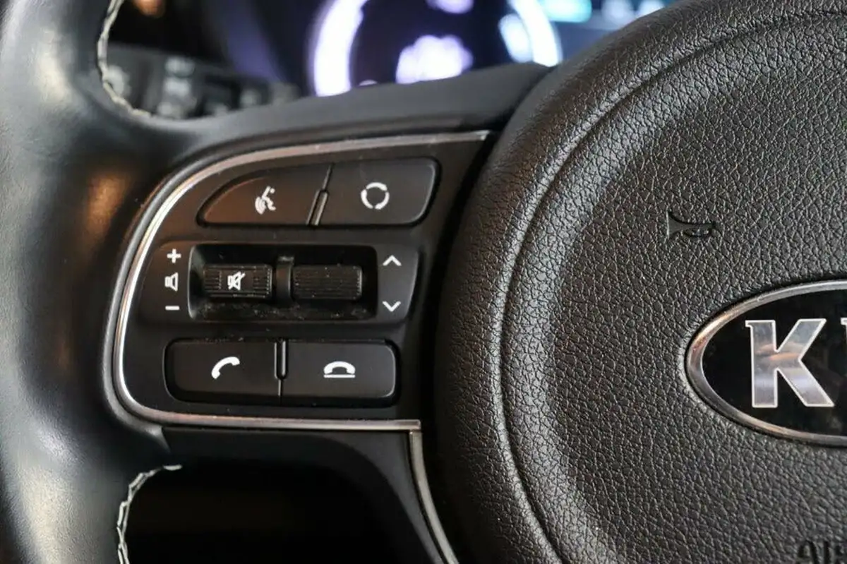 2020-kia-e-niro-ev-2-big-19
