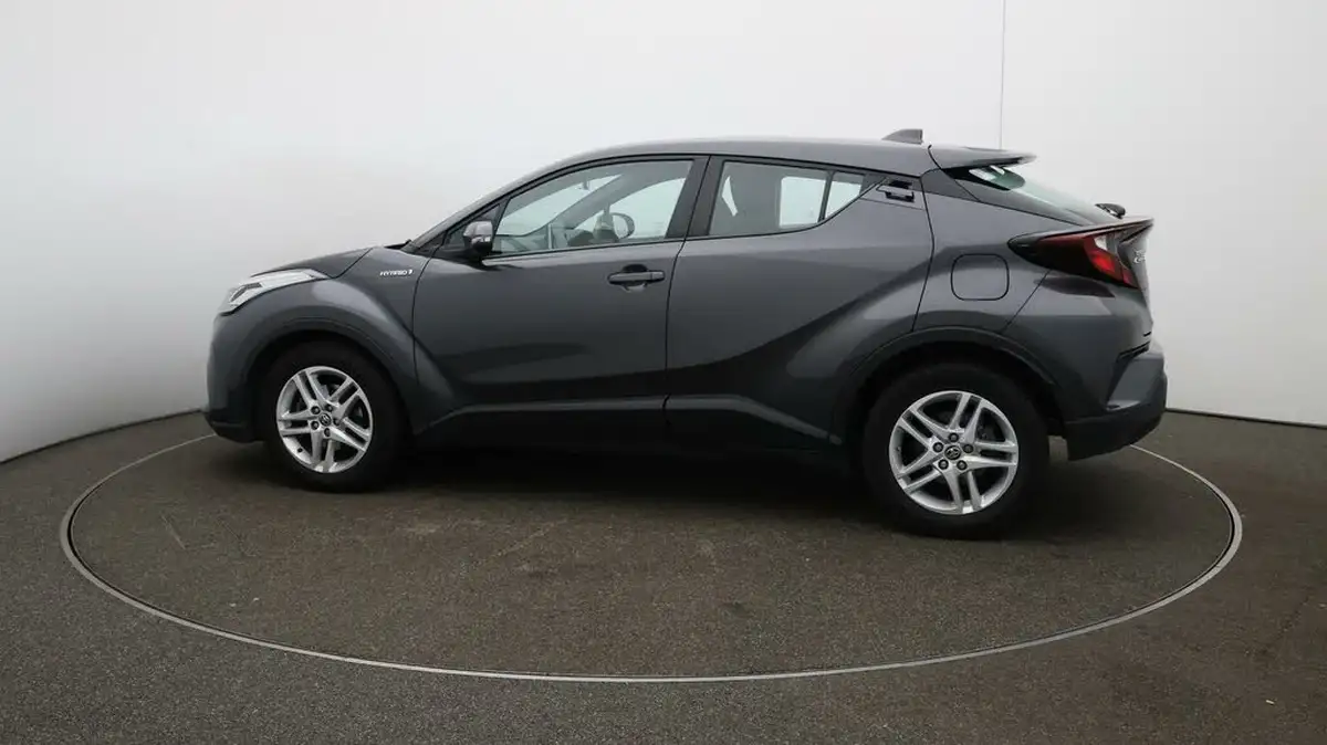 2020-toyota-c-hr-18-vvt-i-icon-parking-pack-big-58