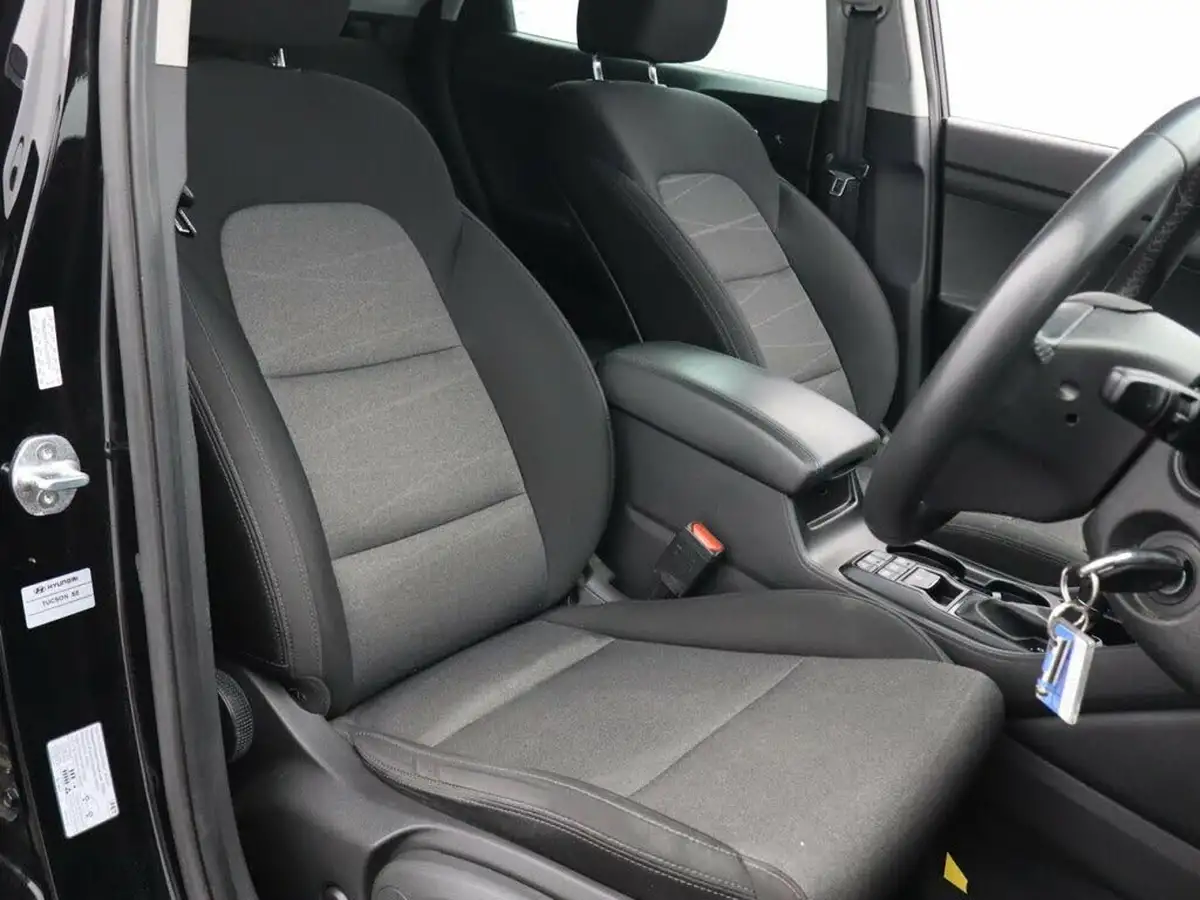 2020-hyundai-tucson-16crdi-se-nav-136ps-48-volt-hybrid-dct-big-13