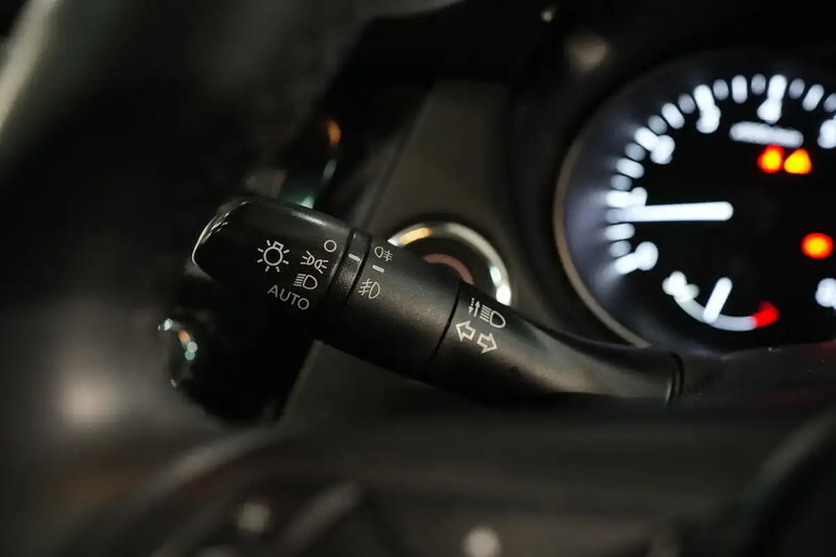 2020-nissan-qashqai-13-dig-t-n-connecta-140ps-big-39