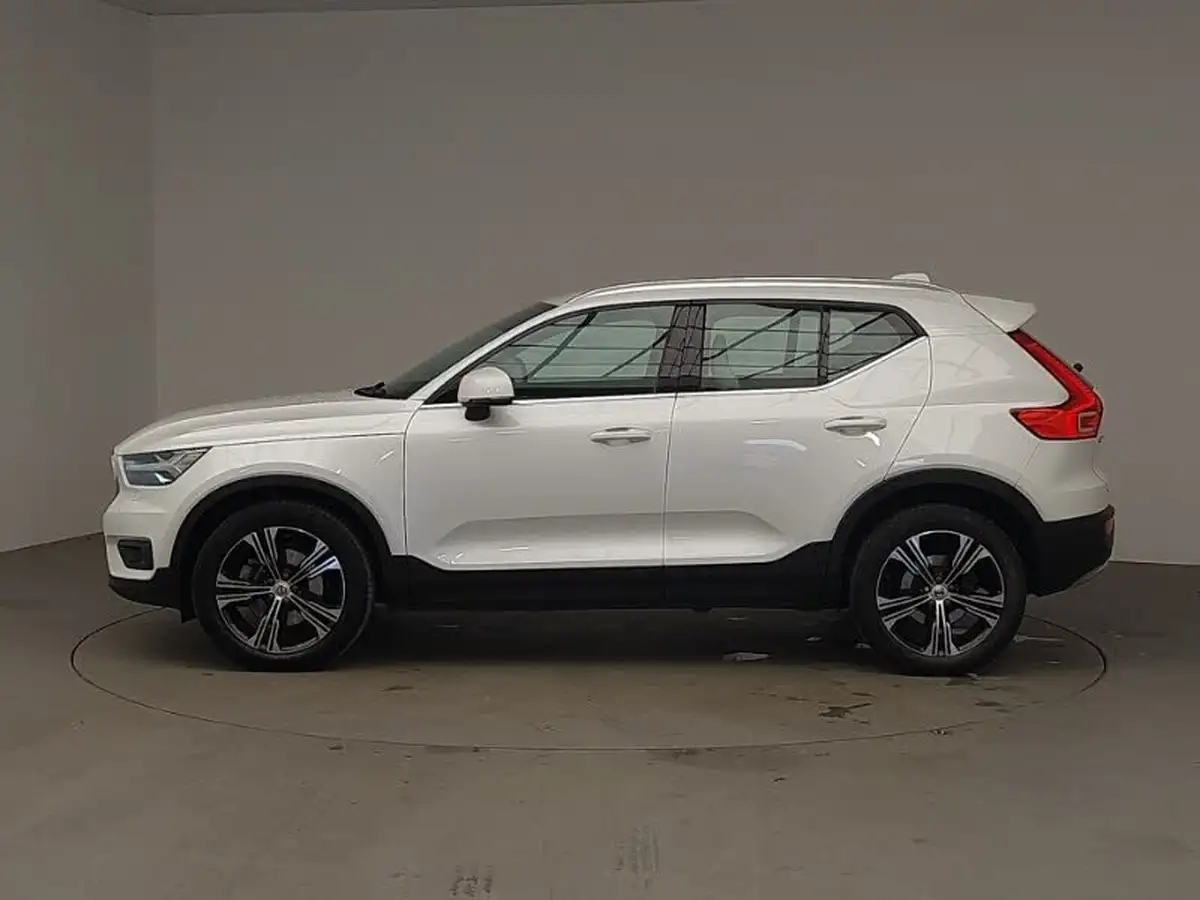 2020-volvo-xc40-20-b4-inscription-pro-big-3