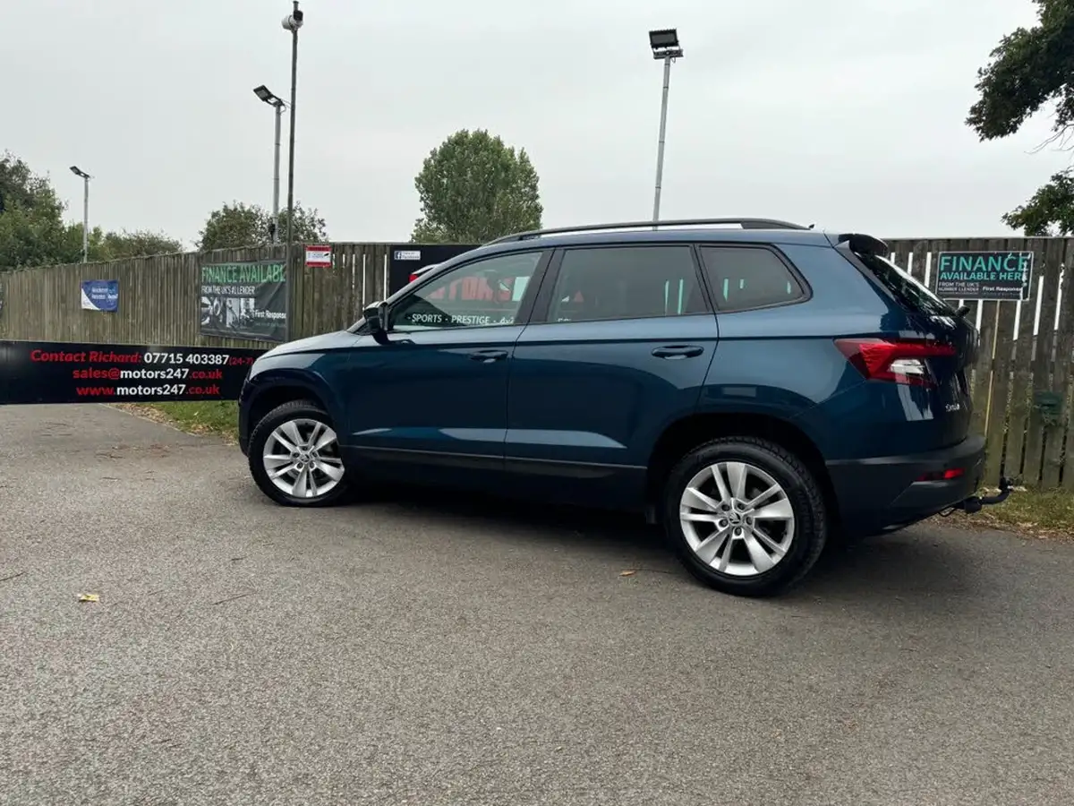 2018-skoda-karoq-15-tsi-se-technology-act-dsg-big-37