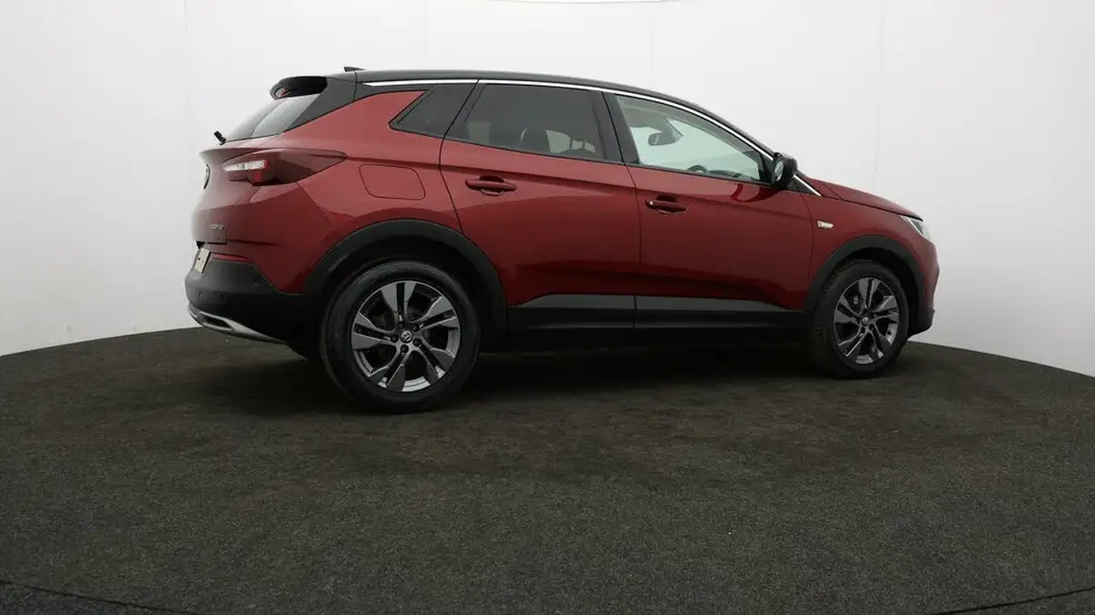 2020-vauxhall-grandland-x-12-sri-nav-big-33